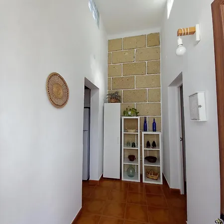 Casa Isabel - *