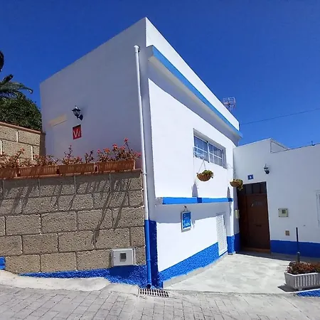 Casa Isabel - *