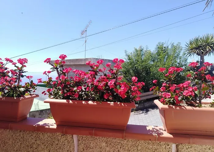 Casa Isabel - *