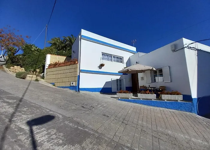 Casa Isabel - *